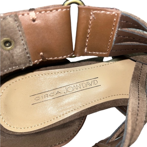 New Joan David Suede Crisscross Strap Wedge Heel Sandals 7.5 Light Brown - Picture 4 of 14